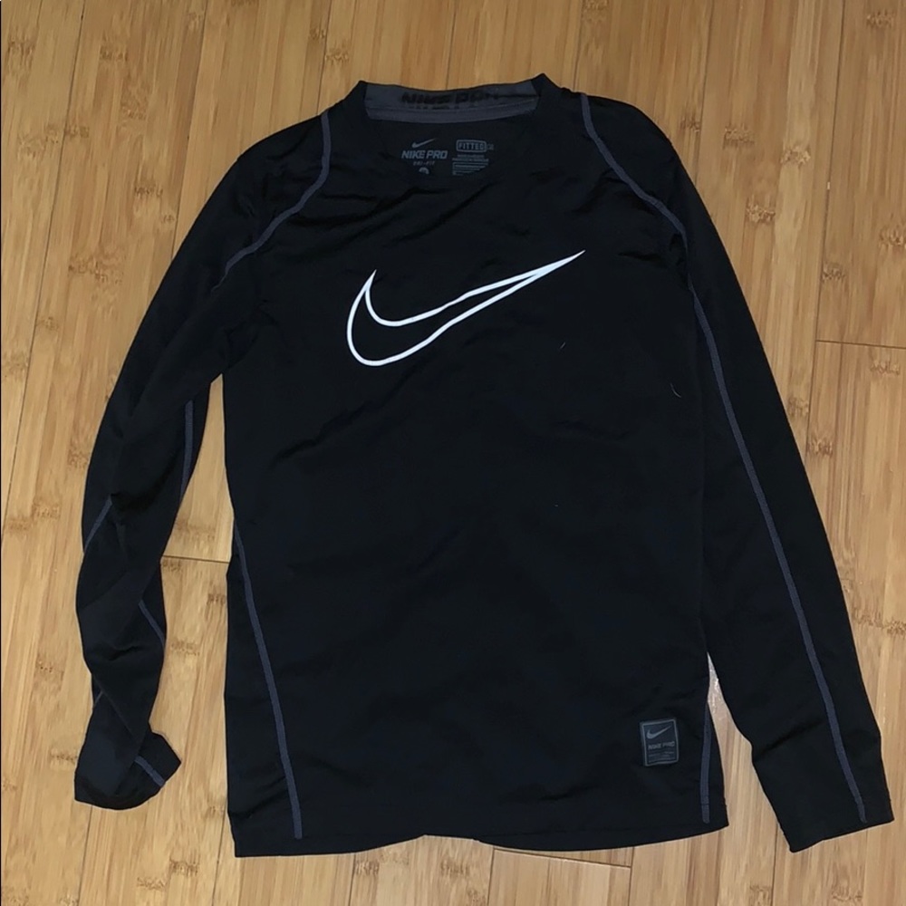 nike long sleeve